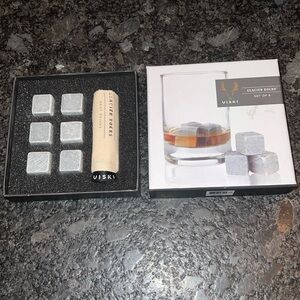 Viski Set of 6 Glacier Whiskey Rocks New in Box